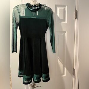 Speechless Emerald Long Sleeve Dress